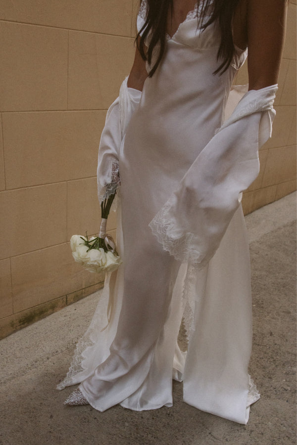 Nikki Robe Ivory