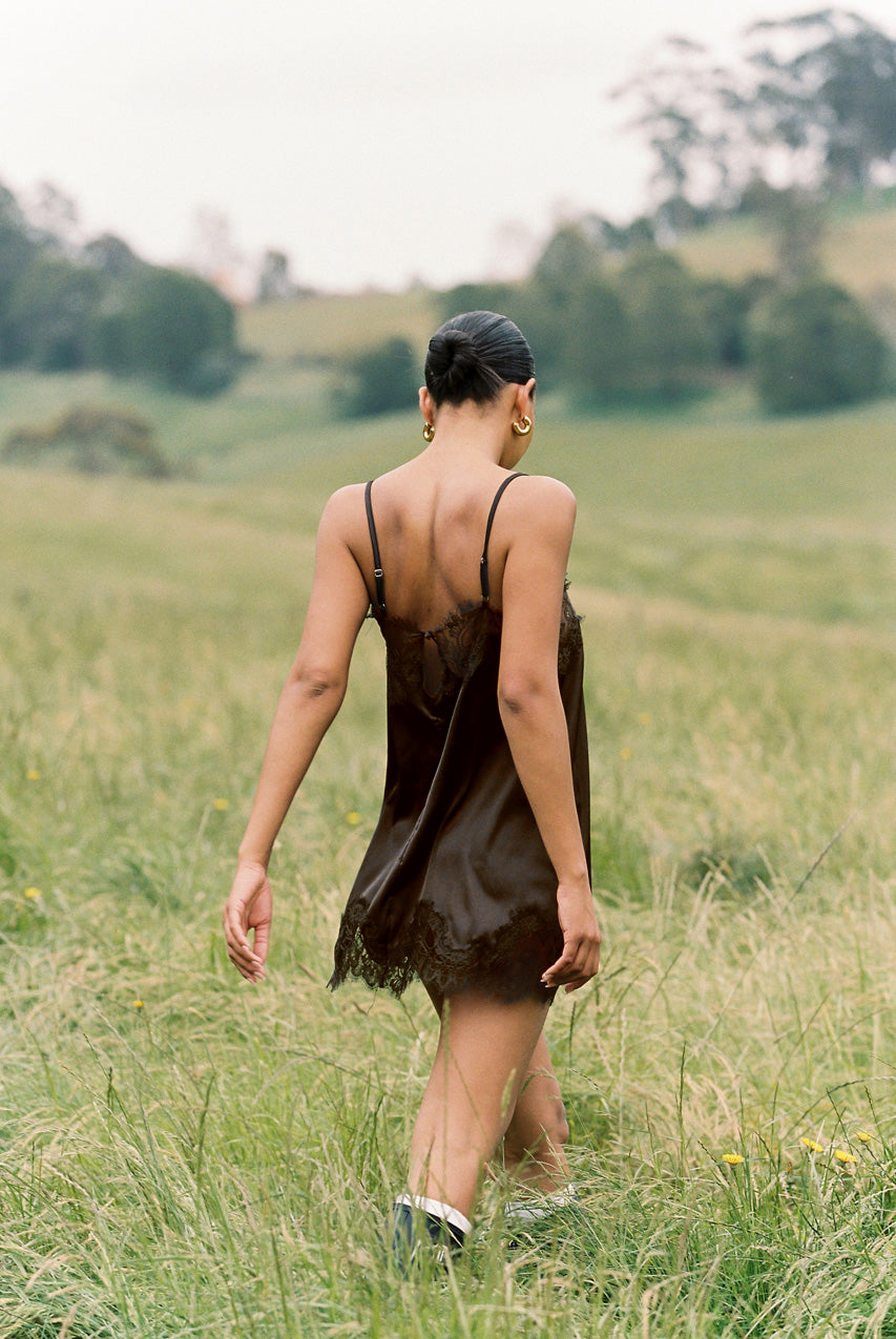 Olivia Slip Espresso