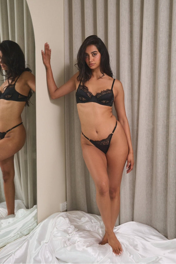 Rae Thong Black